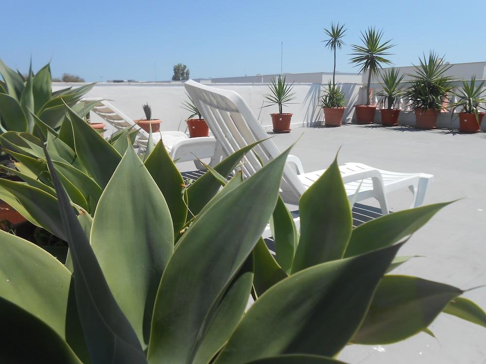 Boutique Hotel Marina S. Roque Lagos Esterno foto