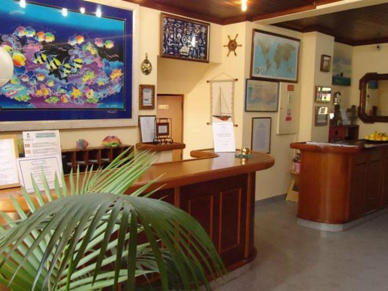 Boutique Hotel Marina S. Roque Lagos Esterno foto